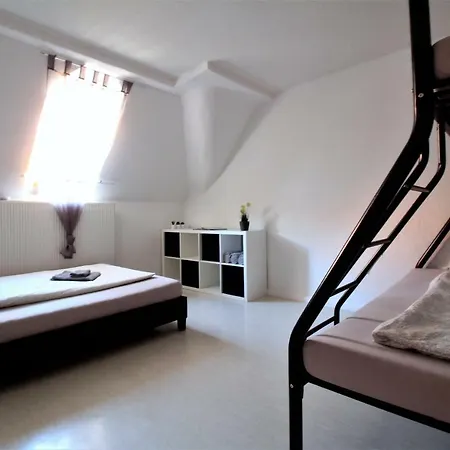 Charmanter Geraumiger Altbau-marktplatz 400m